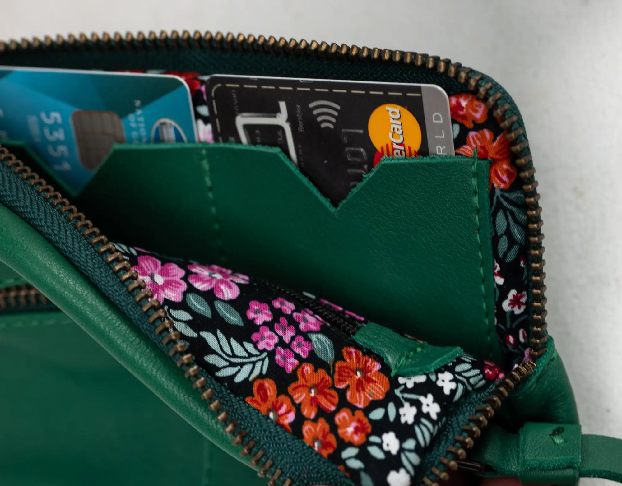 Antheia Mini wallet - Grass Green Leather