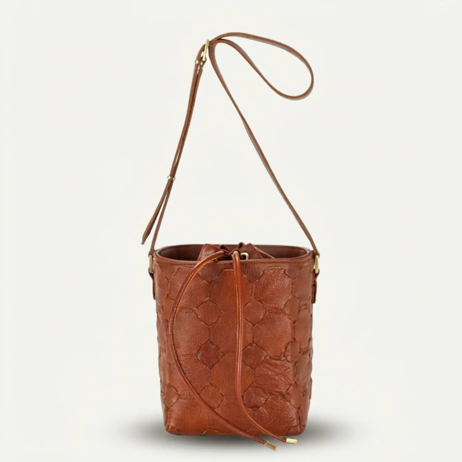 The Helon bucket bag by Milloo, made in Greece