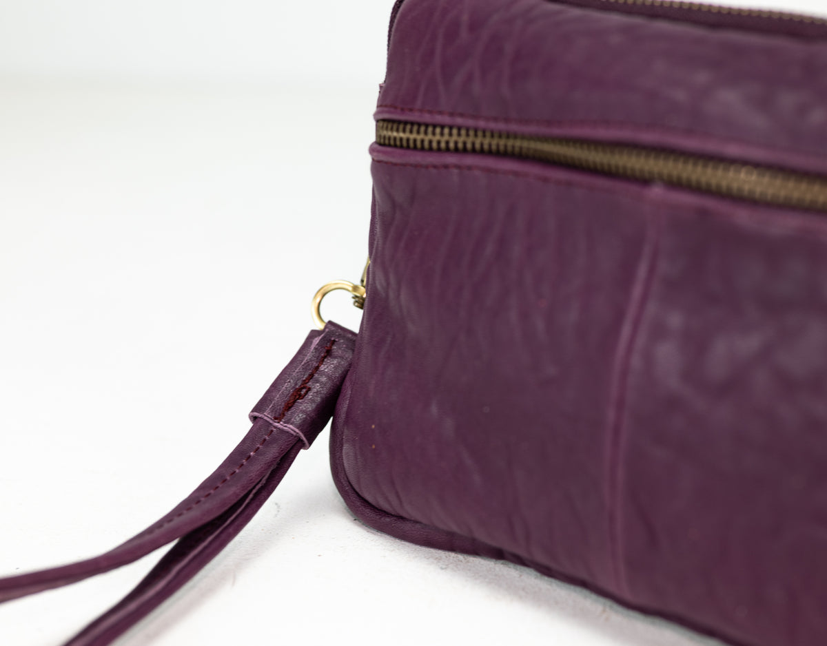 Antheia clutch wallet - Raspberry sheepskin