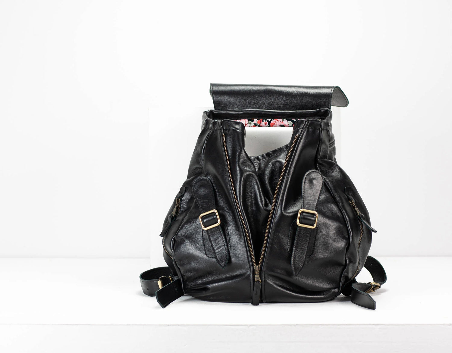 artemis leather backpack Solgaard | The Original Travel Backpack with Shelves | in Beige | Award-Winning Organization System A backpack that you can take everywhere Artemis Backpack - Black Leather
