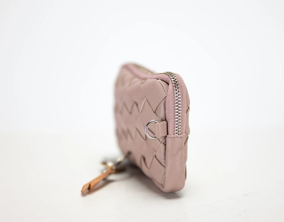 Antheia mini wallet - Beige pink handwoven sheepskin