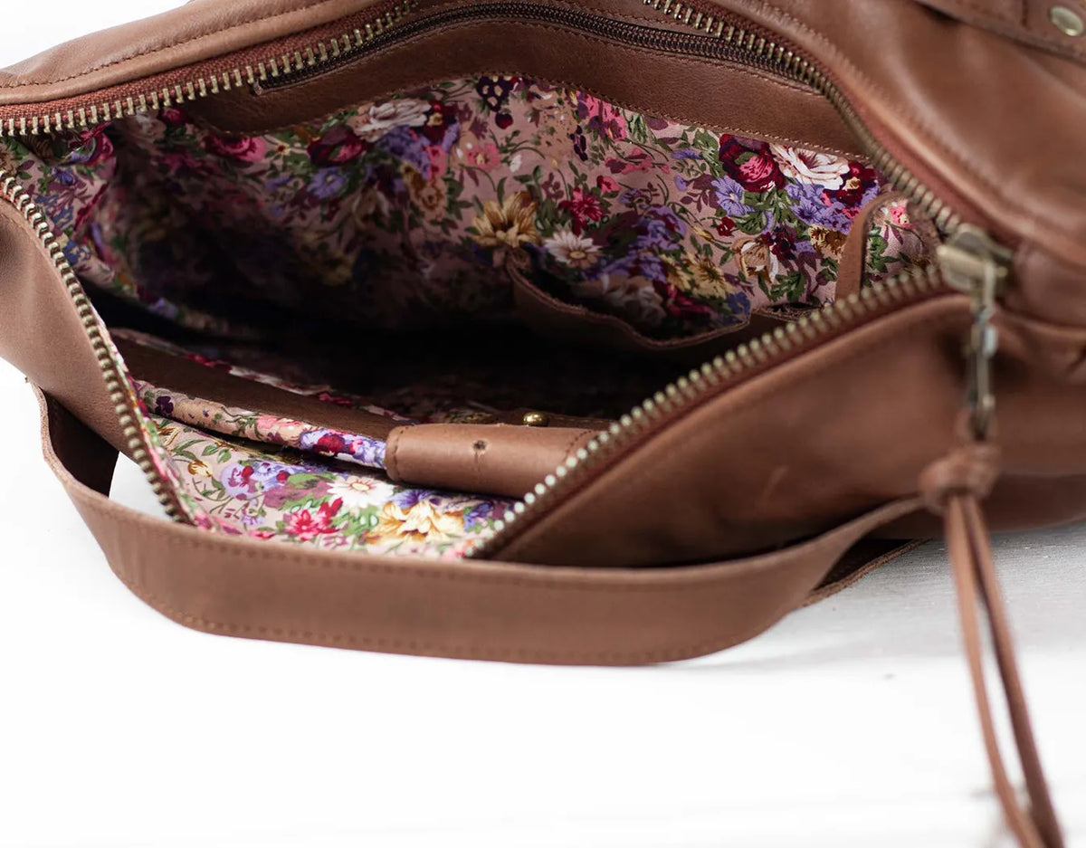 Minos backpack - Chocolate brown hand woven leather