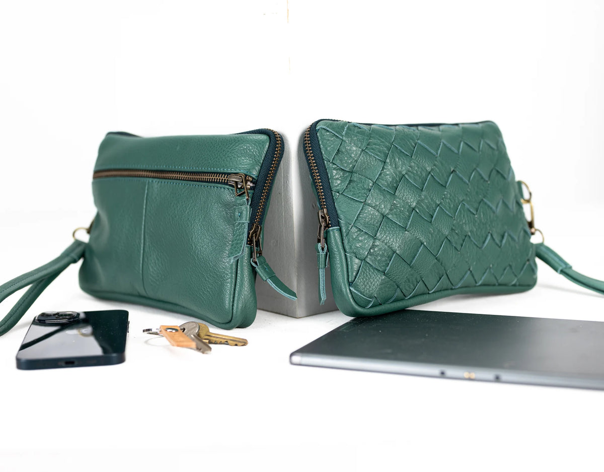 Antheia clutch wallet - Petrol green leather