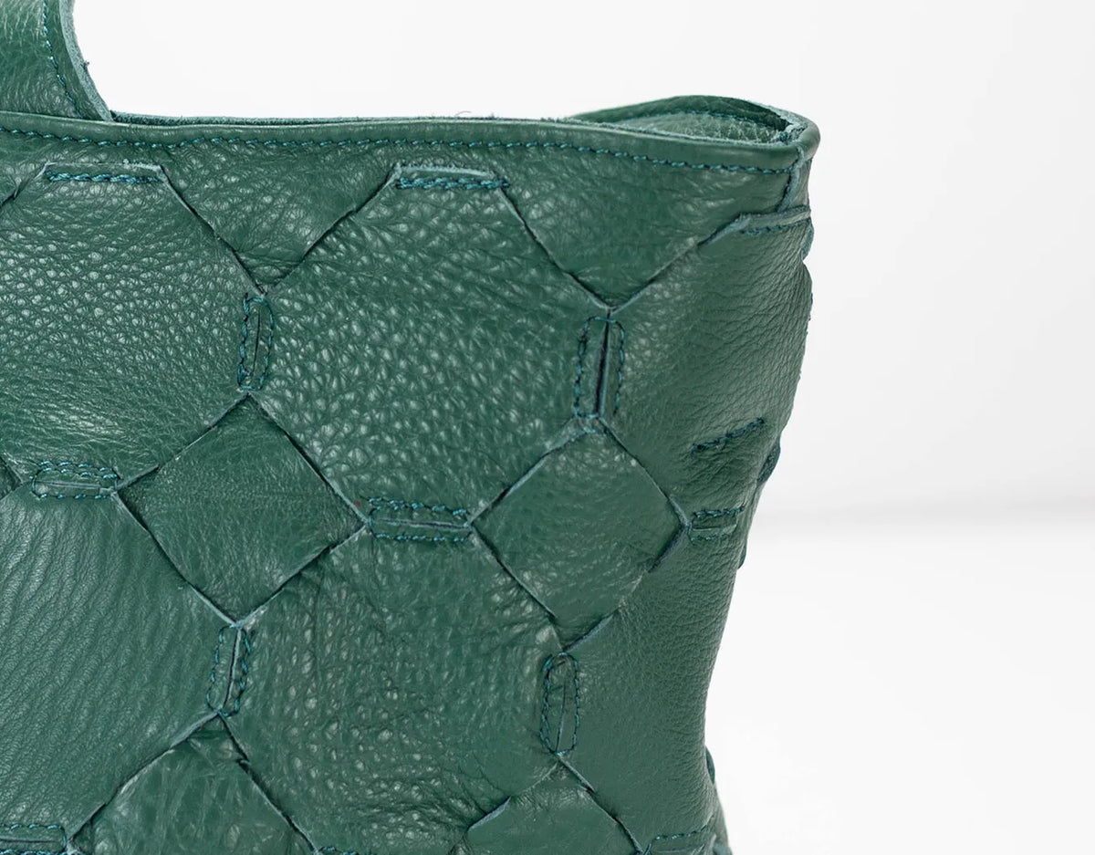 Helon purse - Handwoven petrol green leather