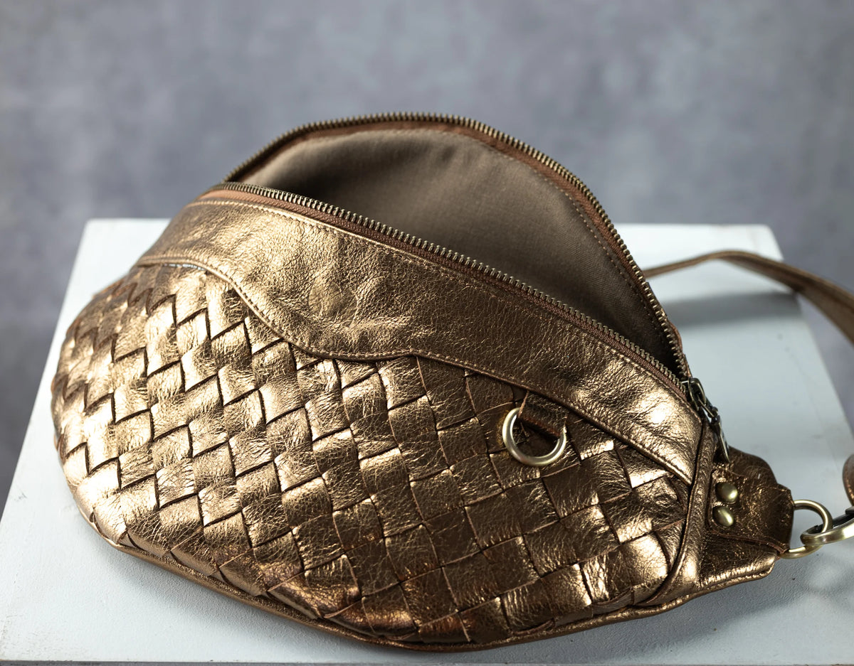 Haris fanny pack - Brass handwoven leather