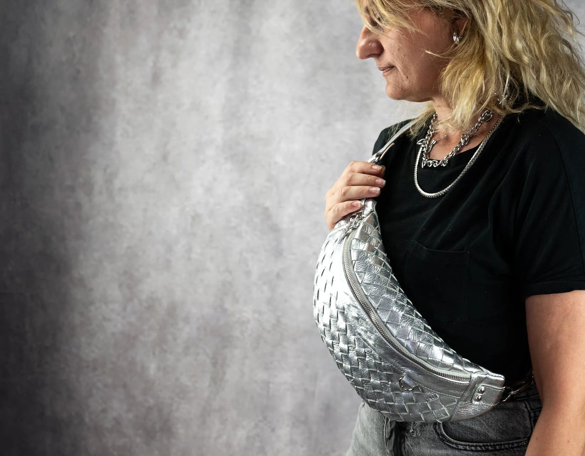 Haris fanny pack - Silver handwoven leather