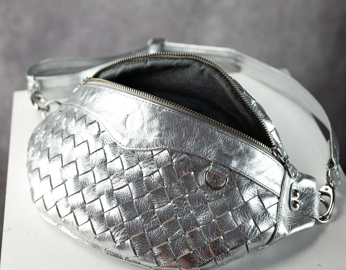 Haris fanny pack - Silver handwoven leather