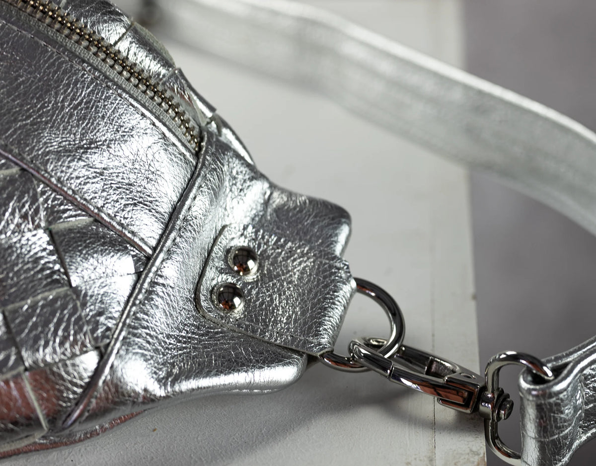 Haris fanny pack - Silver handwoven leather