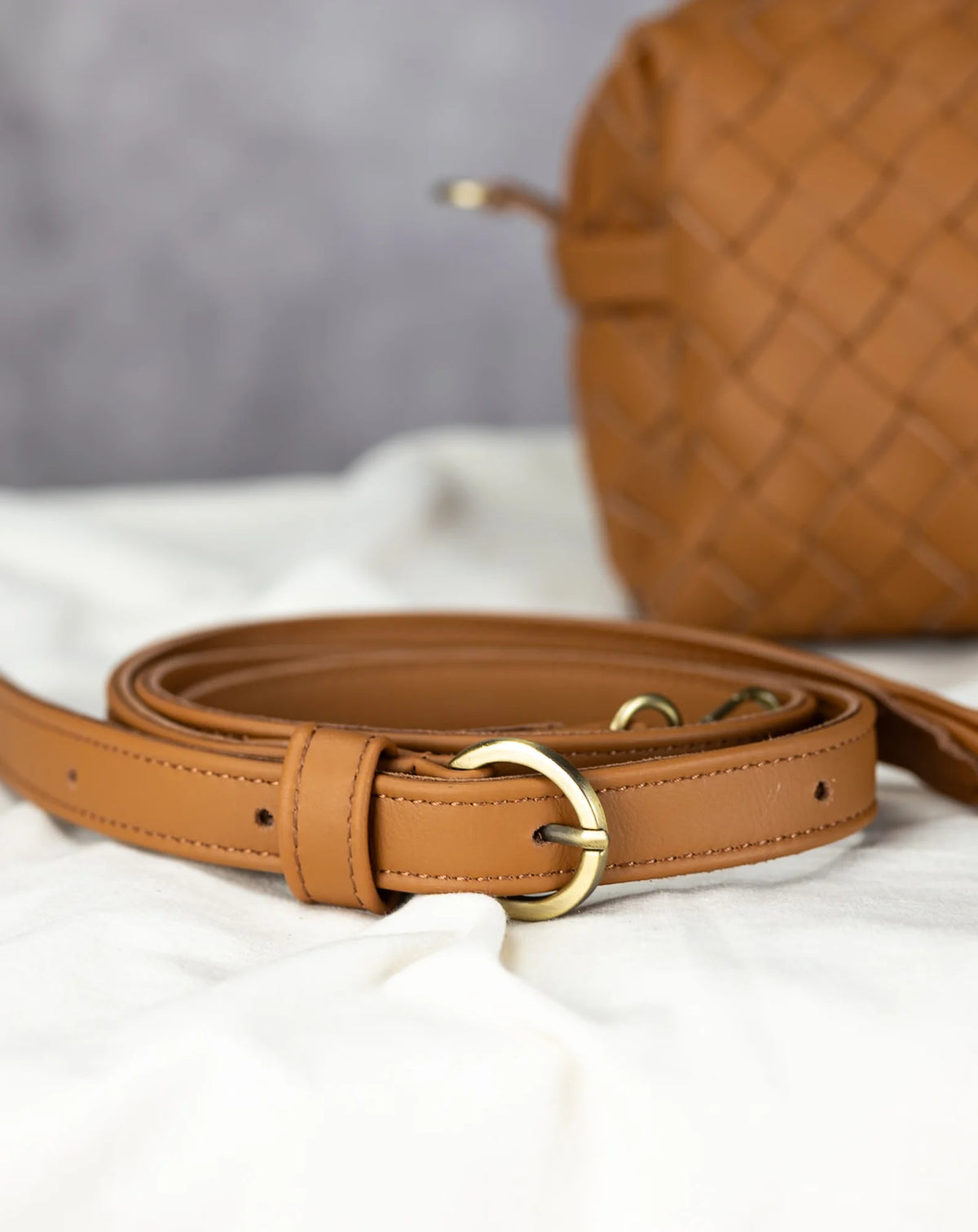 Calliope bag - Handwoven tabac brown leather