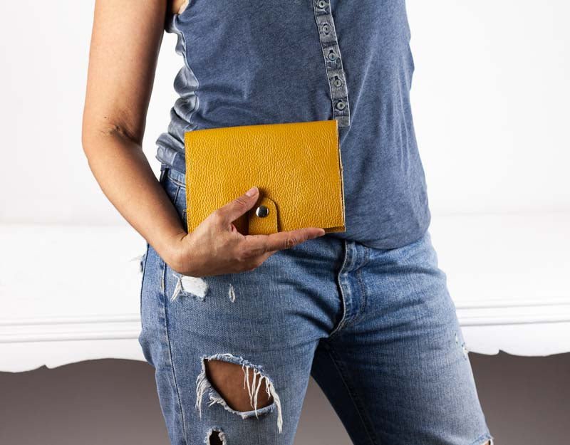 Iole wallet - Yellow pebbled leather - milloobags