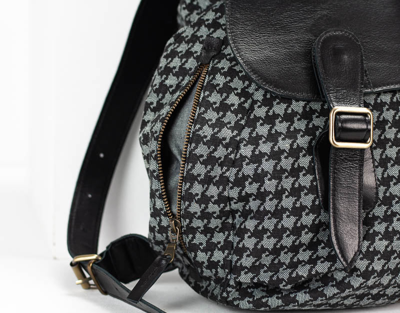 Artemis backpack - Jeans with houndstooth pattern and Black leather - milloobags