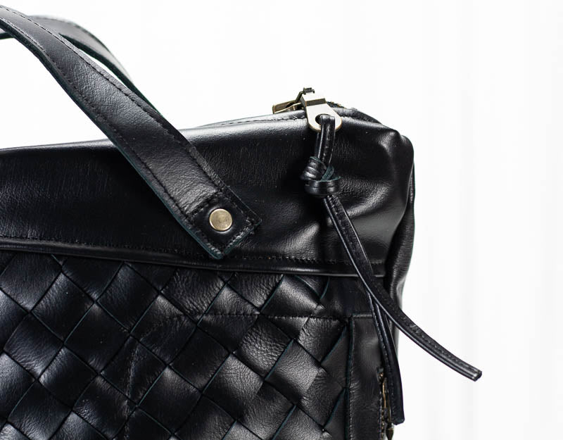 Minos backpack - Black hand woven leather - milloobags