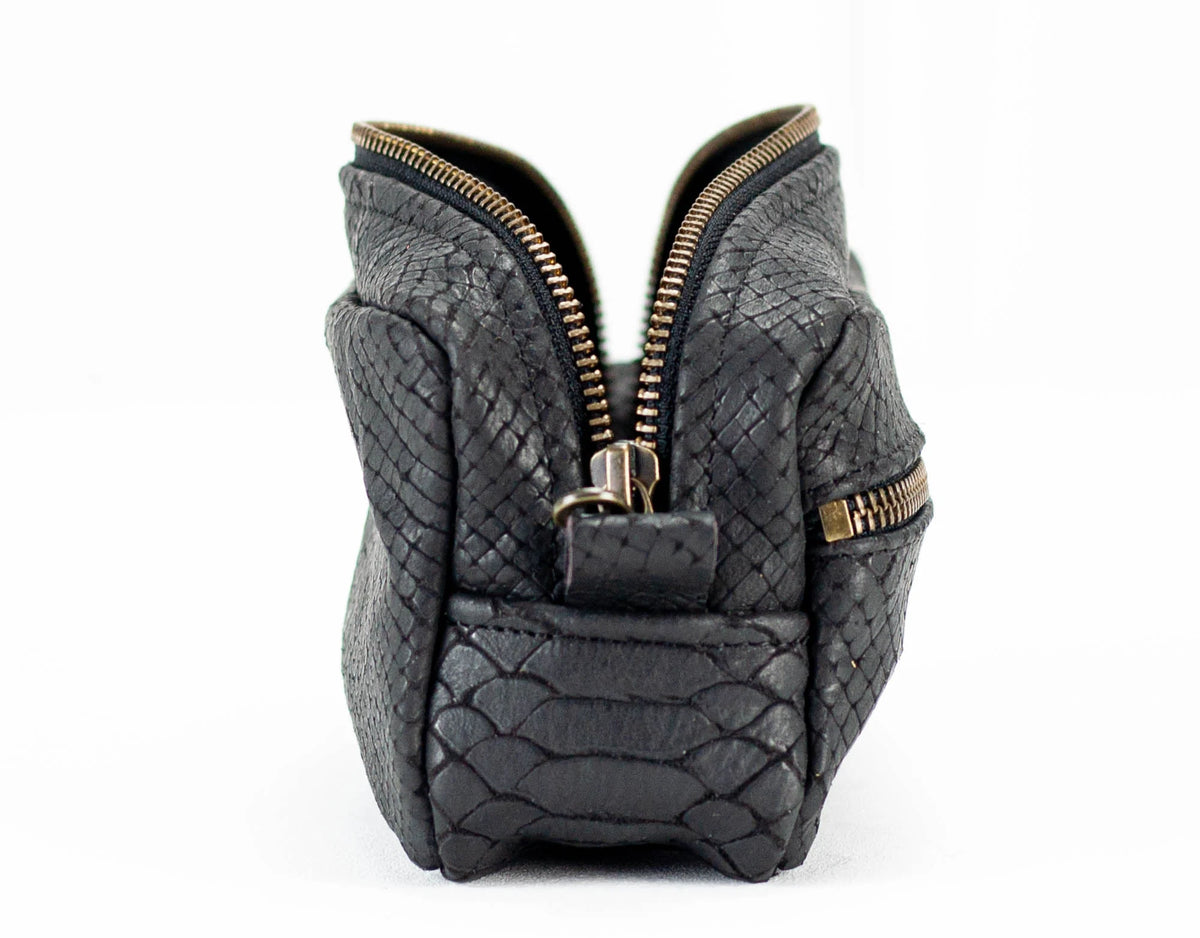 Brick case - Black leather with snakeskin pattern