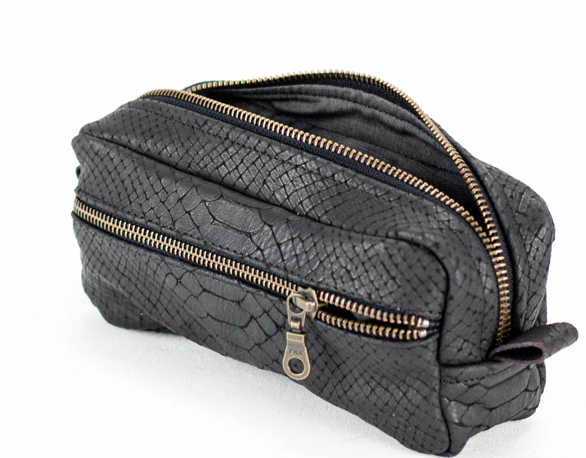 Brick case - Black leather with snakeskin pattern