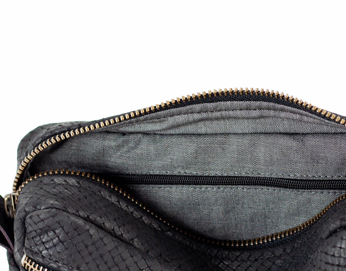 Brick case - Black leather with snakeskin pattern