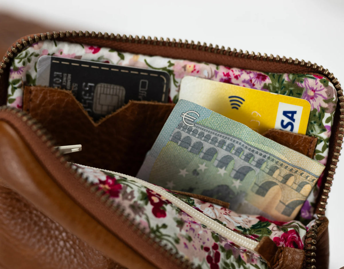 Antheia mini wallet - Brown pebbled leather