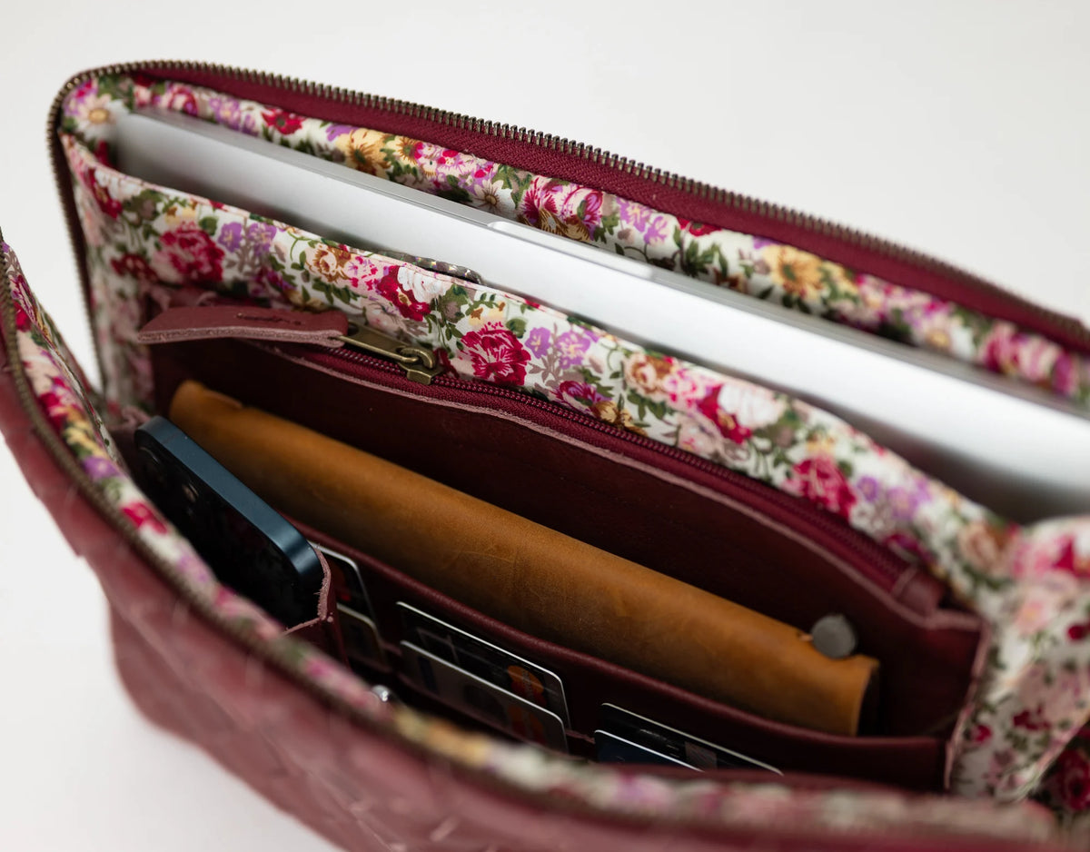 Athena Laptop Clutch - Burgundy leather