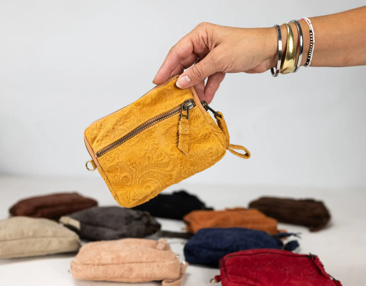 Antheia mini wallet - Embossed Floral leather