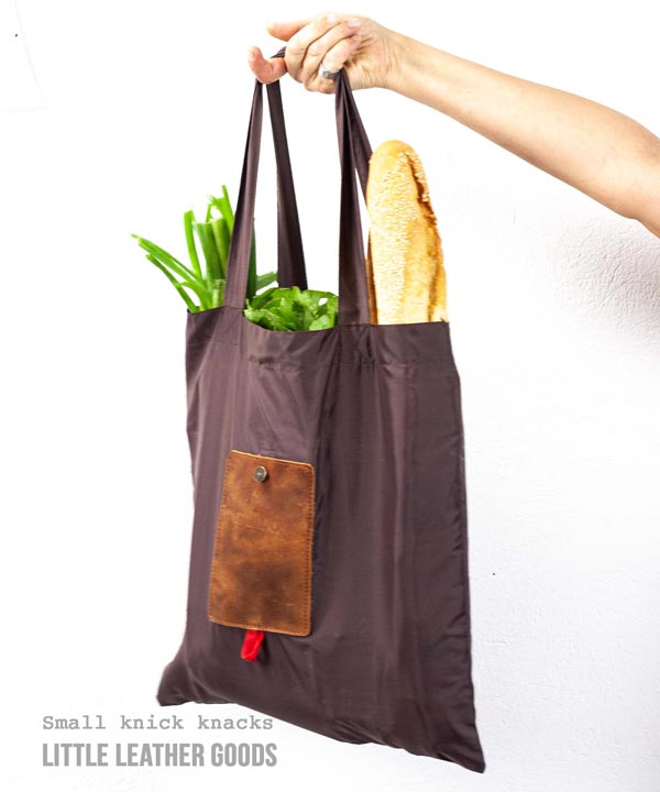 Little leather goods by milloobags. Keyrings, scrunchies, shopping bags