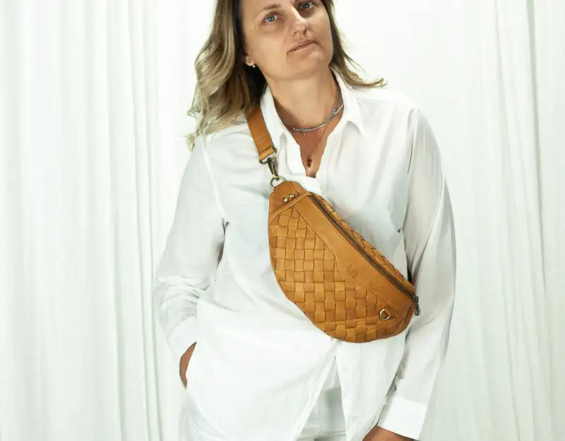 Haris τσαντάκι μέσης - Καφέ Πλεκτό Δέρμα