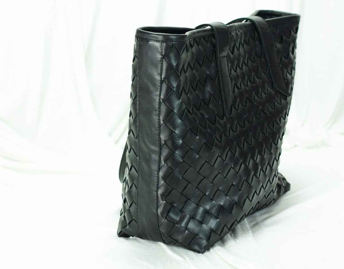 Calisto tote bag - Black handwoven leather