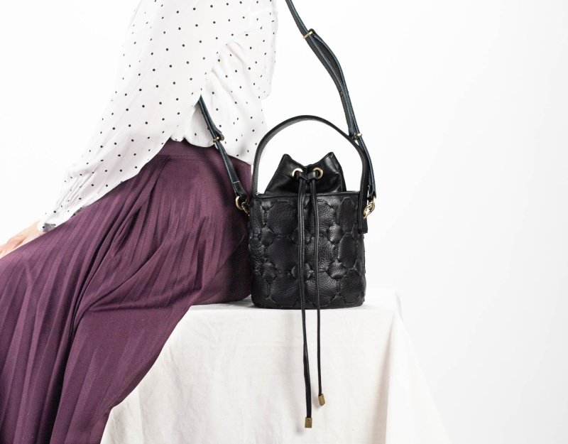 Helon mini bucket bag - Handwoven black leather - milloobags