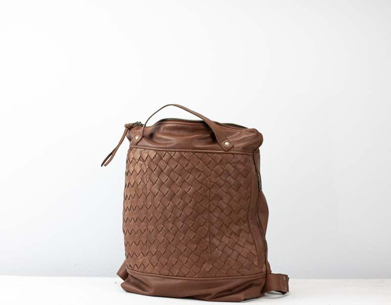 Minos backpack - Chocolate brown hand woven leather - milloobags