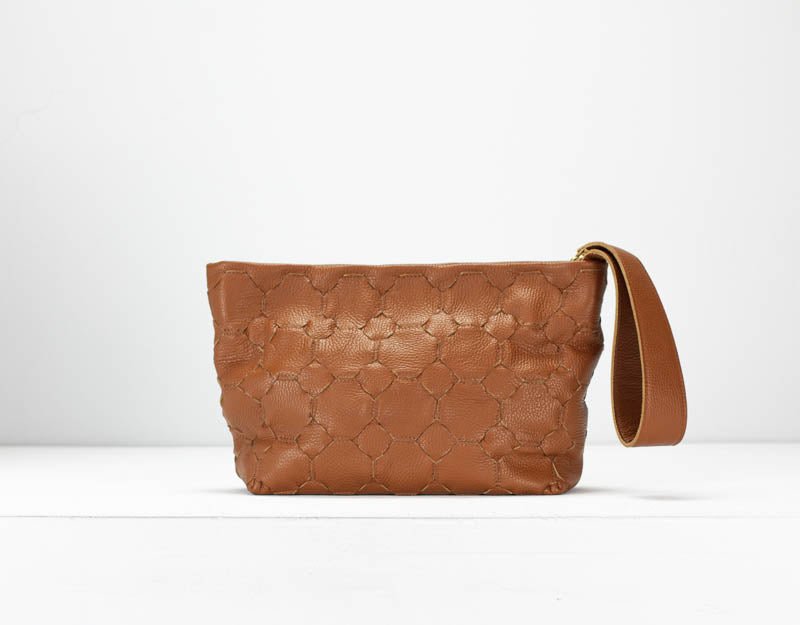 Helon clutch - Handwoven Brown leather - milloobags