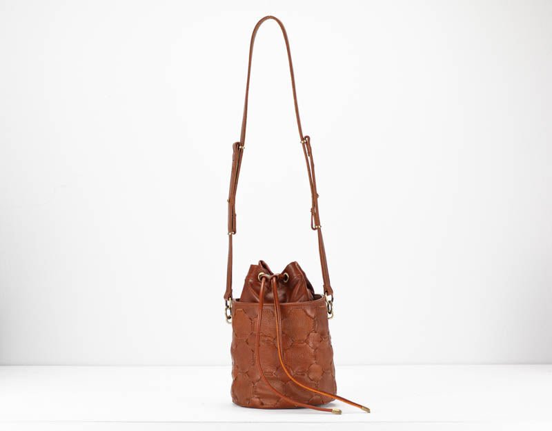 Helon mini bucket bag - Handwoven brown leather - milloobags