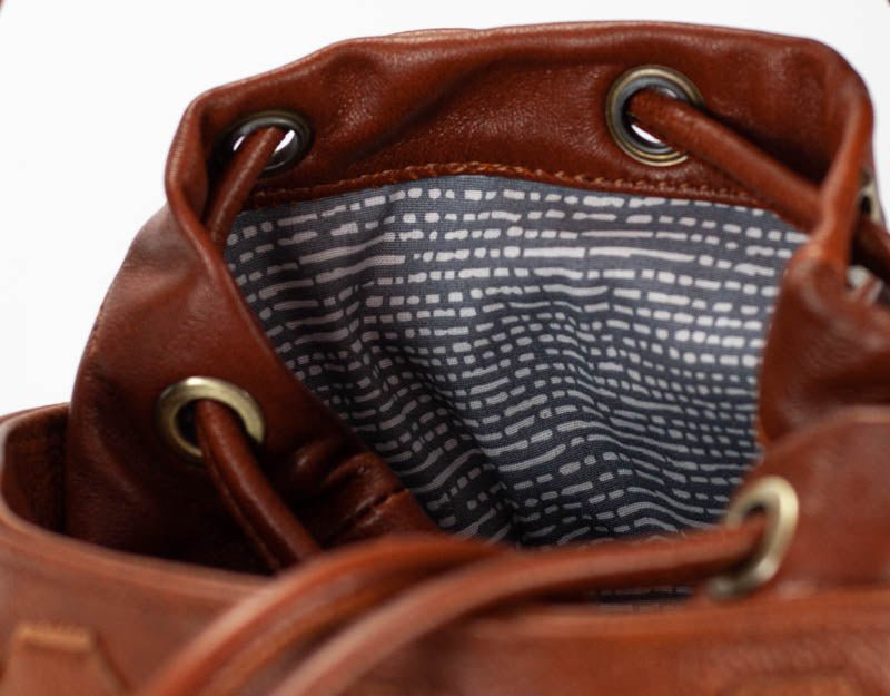 Helon bucket bag - Handwoven brown leather - milloobags