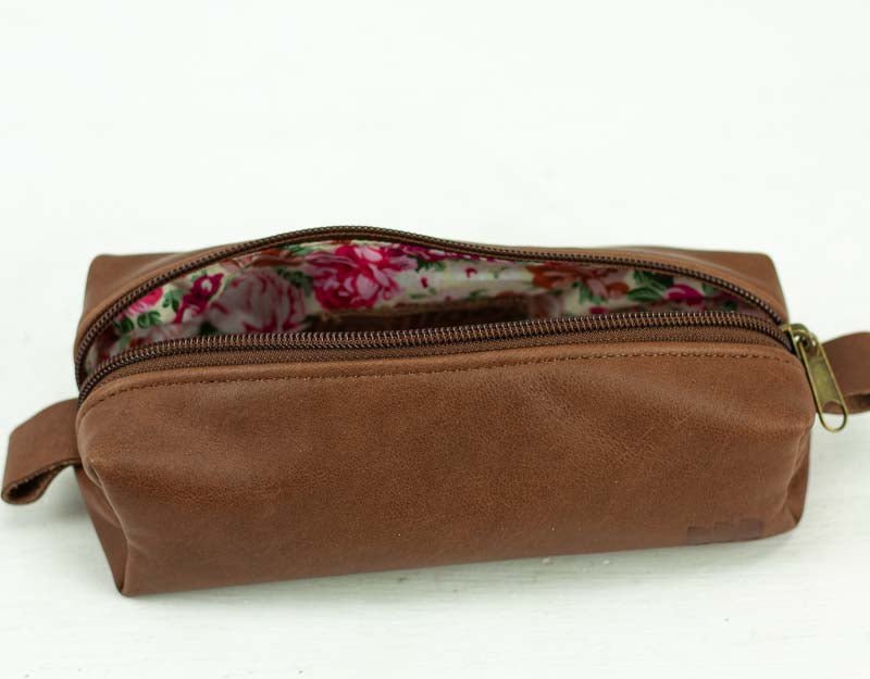 REC case - Chocolate brown leather - milloobags
