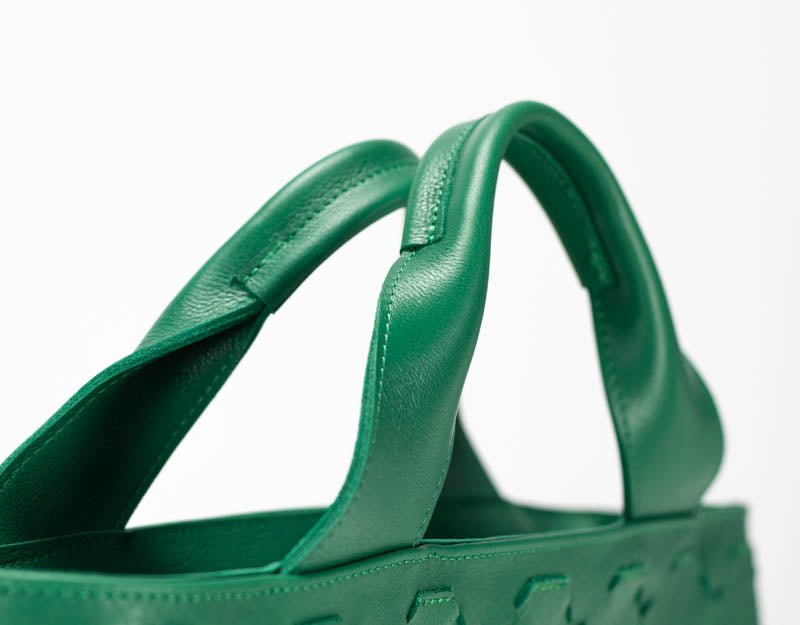Helon purse - Handwoven jade green leather - milloobags