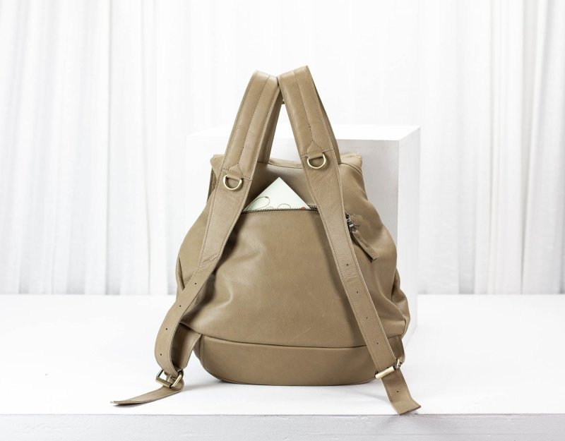Artemis backpack - Khaki green leather - milloobags