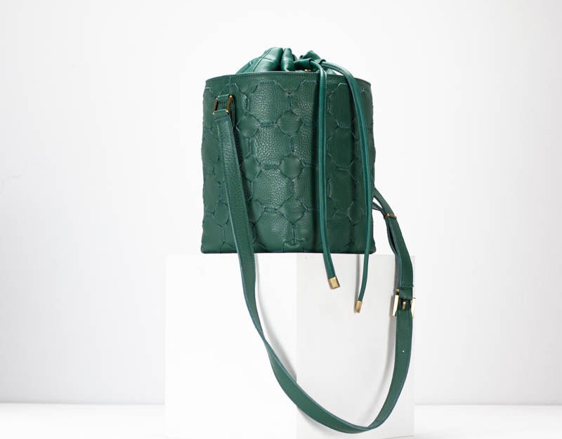 Helon bucket bag - Handwoven petrol green leather - milloobags