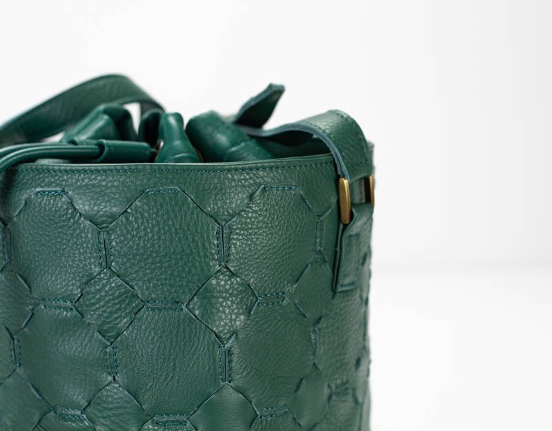 Helon bucket bag - Handwoven petrol green leather - milloobags