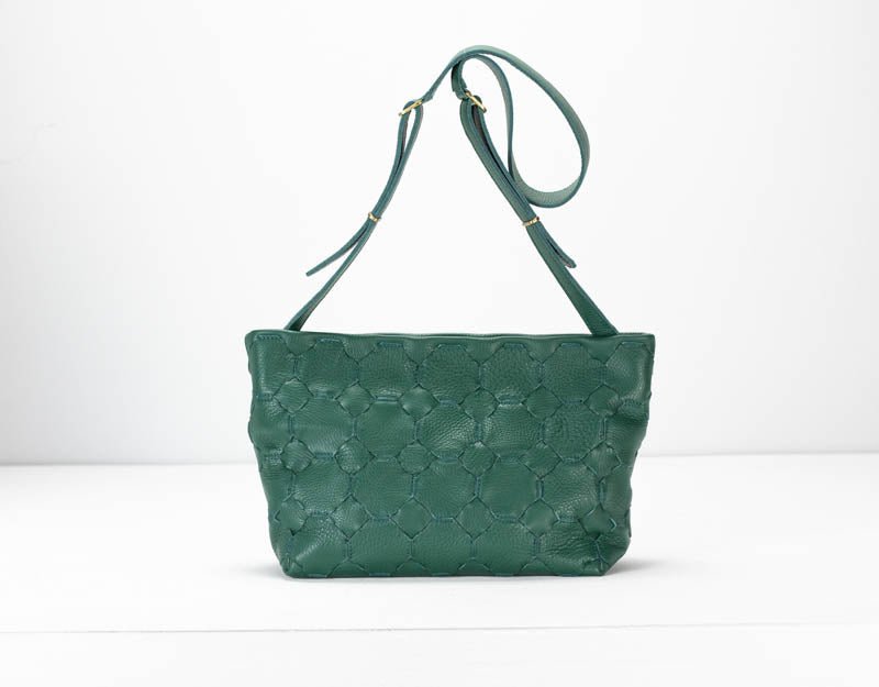 Helon clutch - Handwoven petrol green leather - milloobags