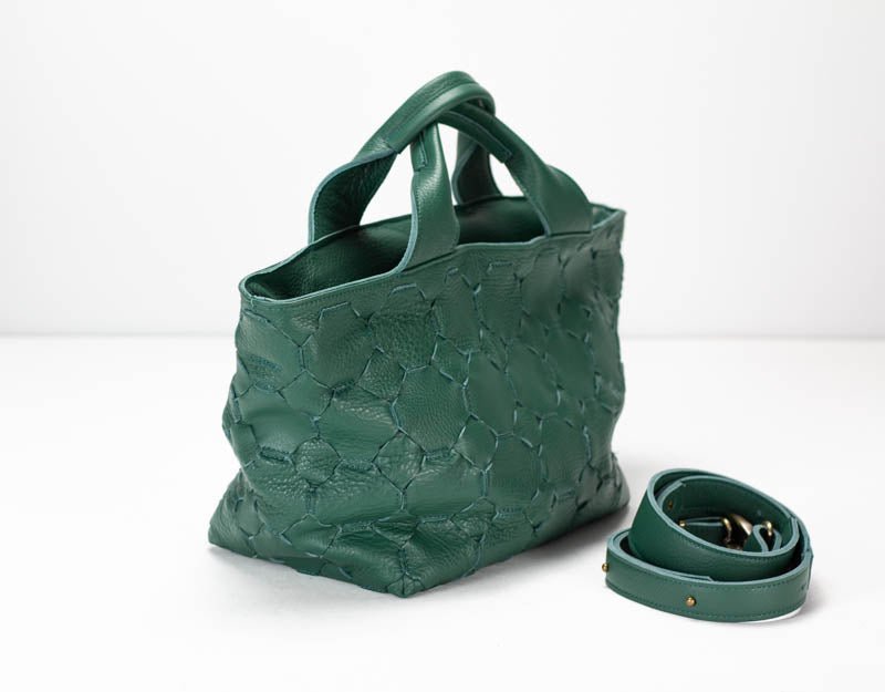 Helon purse - Handwoven petrol green leather - milloobags