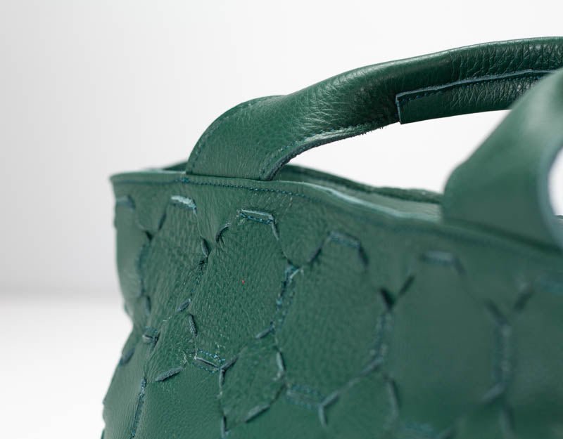 Helon purse - Handwoven petrol green leather - milloobags