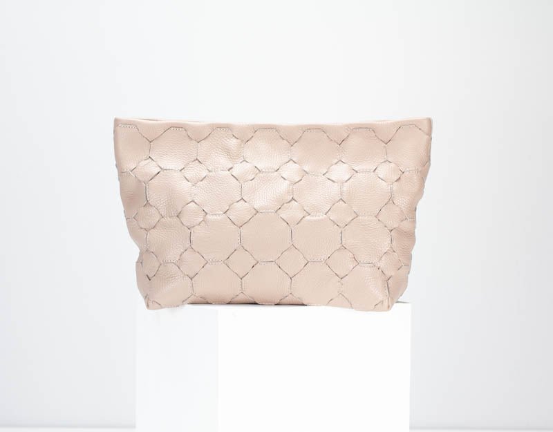 Helon clutch - Handwoven powder pink leather - milloobags