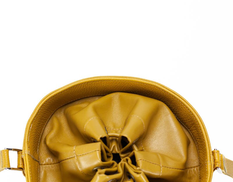 Helon bucket bag - Handwoven yellow leather - milloobags