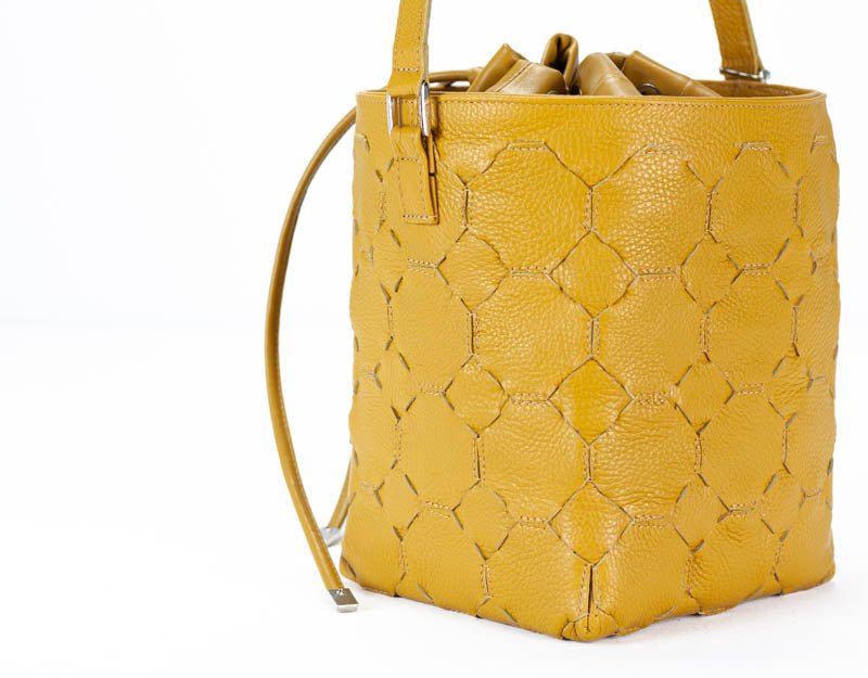 Helon bucket bag - Handwoven yellow leather - milloobags