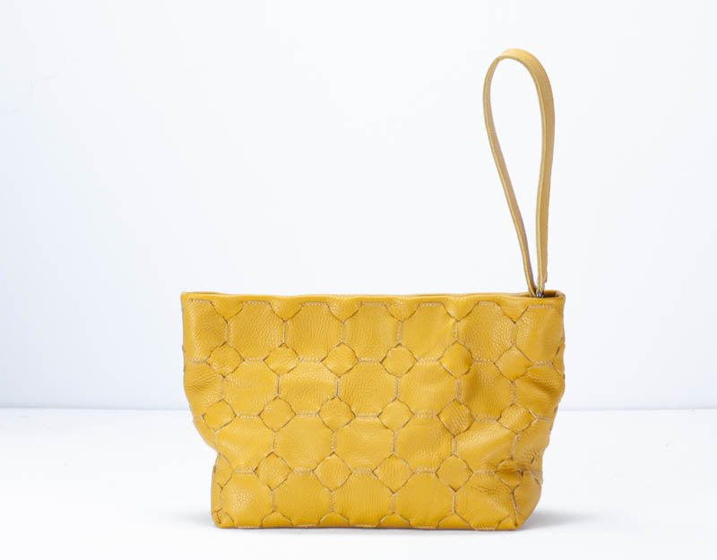 Helon clutch - Handwoven yellow leather - milloobags