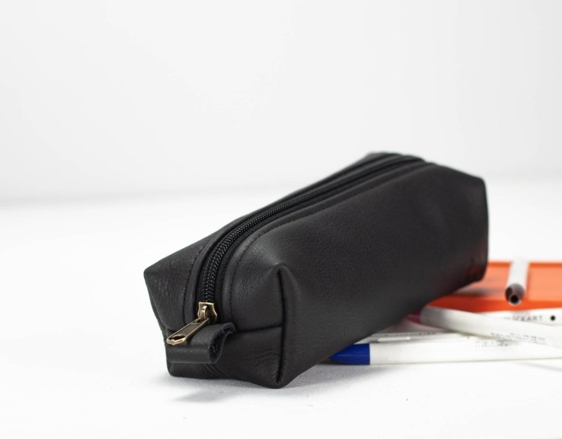 REC case - Black leather - milloobags