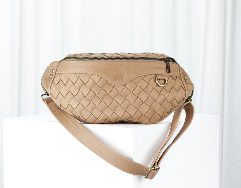 Haris fanny pack - Nude beige handwoven leather - milloobags