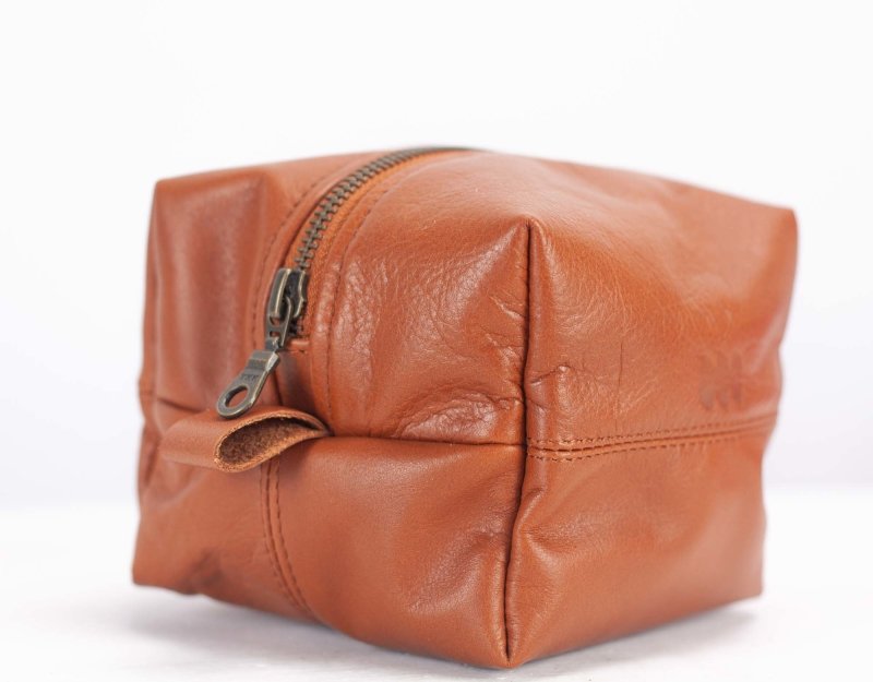 Cube case - Tan brown soft leather - milloobags