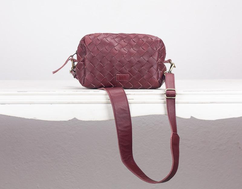 Calliope bag - Handwoven burgundy leather - milloobags