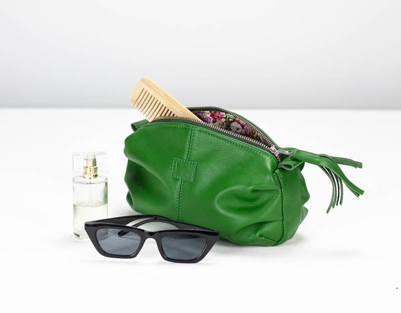 Ariadne case - Grass green leather - milloobags