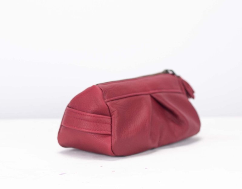 Estia case - Deep red leather - milloobags