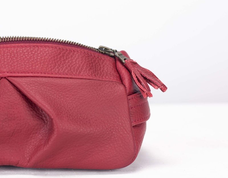 Estia case - Deep red leather - milloobags