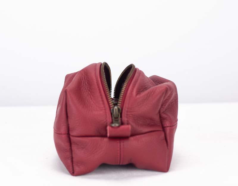 Cube case - Deep red soft leather - milloobags